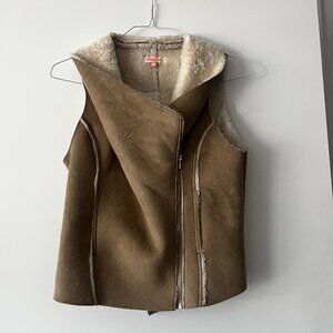 Tan Suede Vest with Fur (Small)